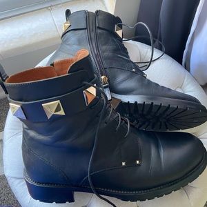 Valentino Garavani Boots, Authentic